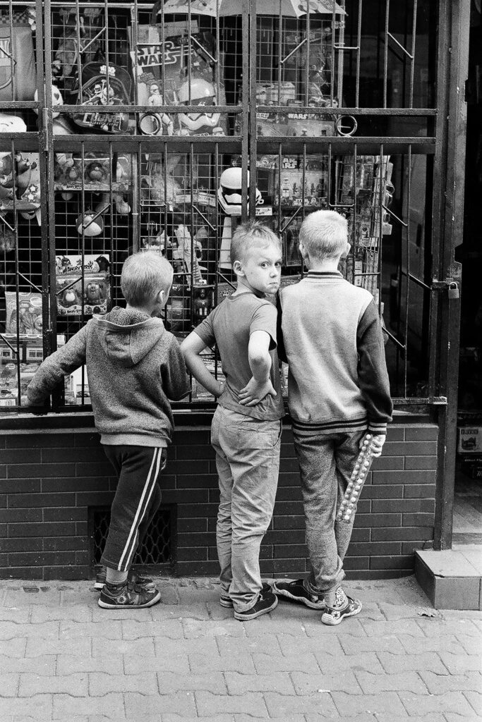 Poland Street Photography Bytom Boys Shopping